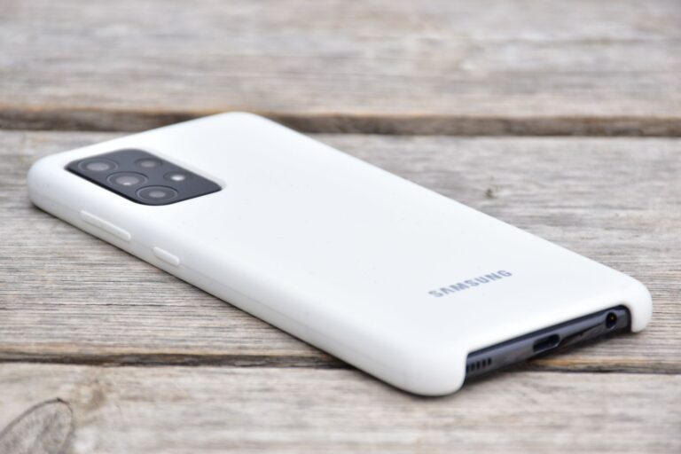Galaxy S25 erhält One UI 9 als 3.415 MB großes Update, Galaxy S24 folgt gestaffelt